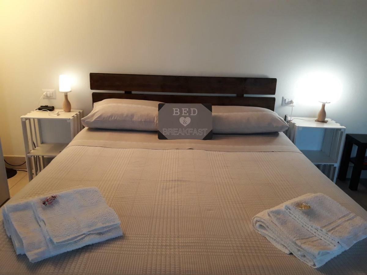 La Casa Di Emma Bed & Breakfast Rozzano Ngoại thất bức ảnh
